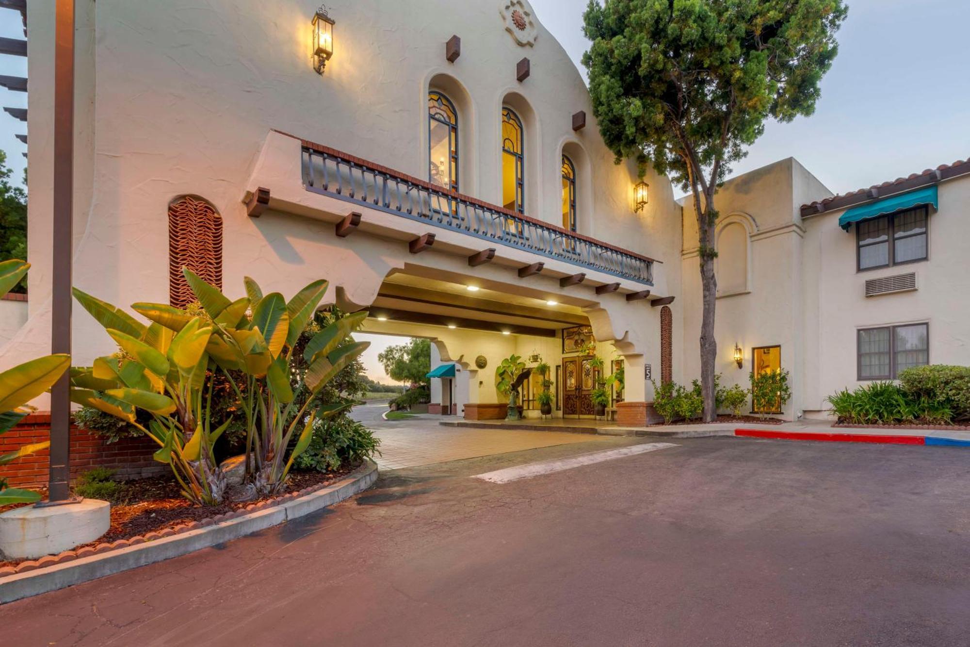 Best Western Casa Grande Inn Arroyo Grande Eksteriør billede